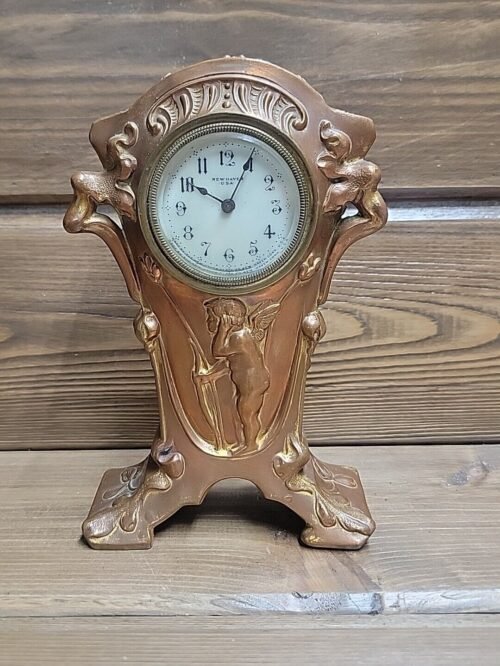 VINTAGE New Haven Clock Gold Tone Brass Desk Clock With Uranium Face Working!
