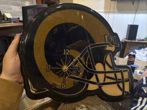 VINTAGE NFL LOS ANGELES RAMS Wooden Wall Clock