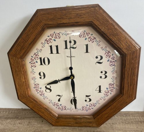 Vintage quartz New Haven wall clock octagon shape honey oak wall clock 1987 B135