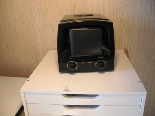 Vintage/Retro Philco TV Clock AM/FM Aux Radio Alarm Snooze Sleep Timer