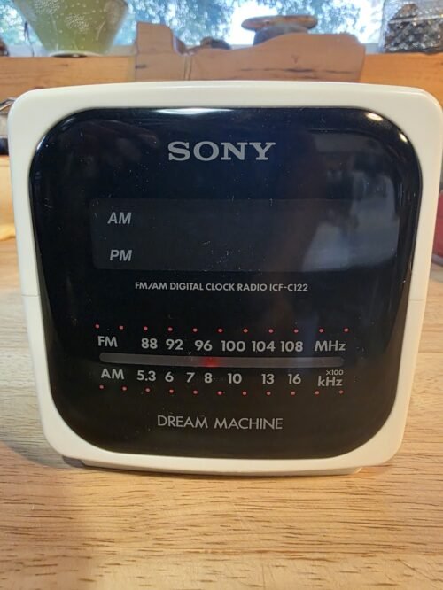 Vintage Retro Sony Dream Machine ICF-C122 Alarm Clock Radio Working