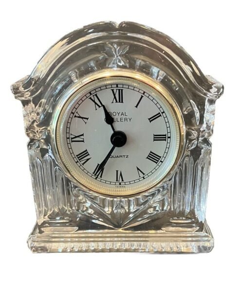Vintage Royal Gallery Lead Crystal Quartz Analog Mantle Table Top Clock
