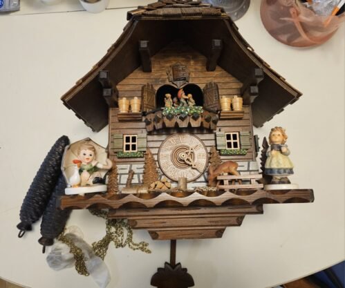 Vintage Schlagabschaltung Black Forest Cuckoo Clock SCHNEIDER