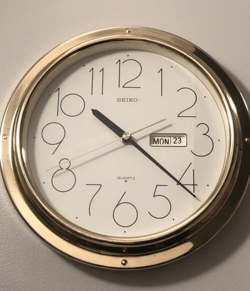 Vintage Seiko Day Date battery Wall Clock MCM Atomic Working Gold JAPAN Retro