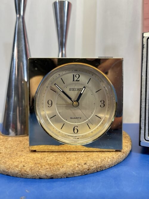 Vintage Seiko Gold Quartz Alarm Clock QEJ150G Working