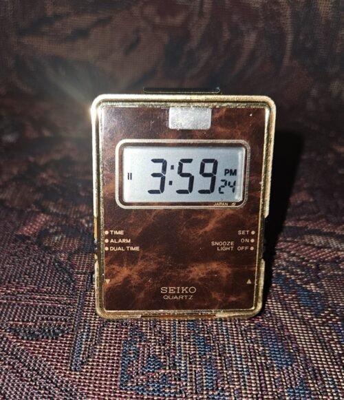 Vintage Seiko Quartz Folding Digital Travel Alarm EK 202B Dual Time New Battery