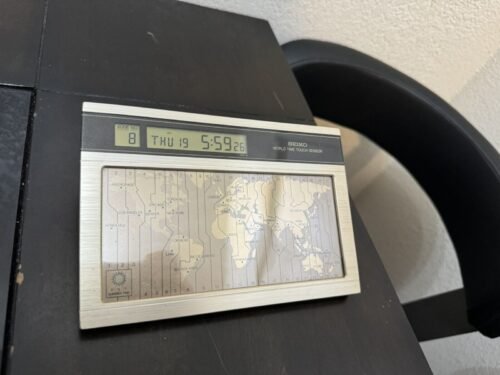 Vintage SEIKO World Time Touch Sensor Desk Clock Bronze Gold *Tested* VGC Japan