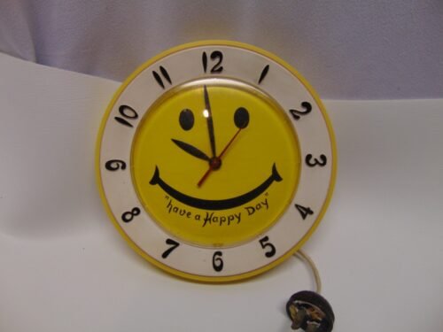 Vintage Smiley Face Shaw Lux Have A Happy Day Electric Retro Clock 7" round work
