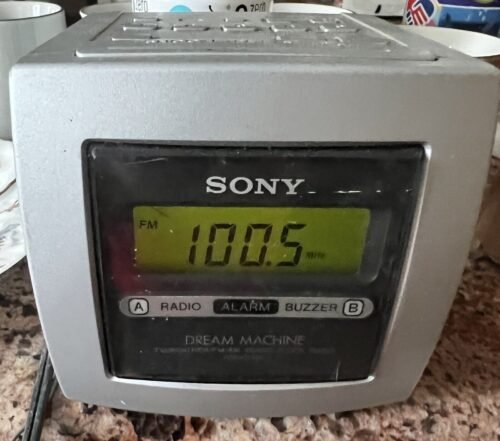 Vintage Sony Dream Machine ICF-C113V Alarm Clock/Radio/TV/Weather 4 Band