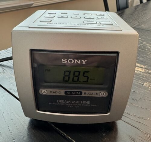 Vintage Sony Dream Machine ICF-C113V Alarm Clock/Radio/TV/Weather 4 Band
