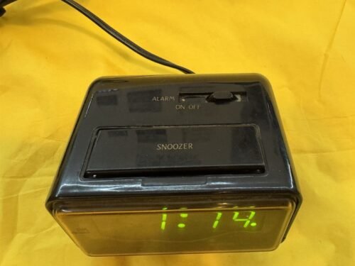 Vintage Spartus Alarm Clock MCM Table Top Retro 1159-61 Read Description