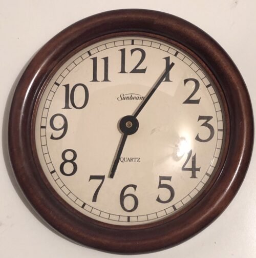 Vintage Sunbeam 10” Wood Frame Round Wall Clock Quartz