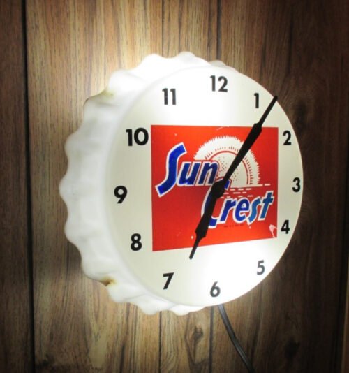 Vintage SUN CREST Bottle Cap Soda Light-Up Clock Sign ~ No Cracks and Works Well