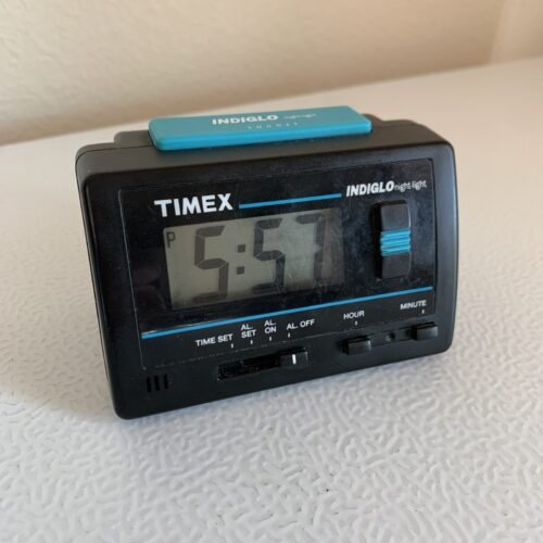 Vintage Timex Indiglo Blue Night Light Travel Digital Alarm Clock