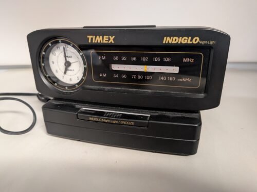 Vintage Timex Indiglo FM/AM Alarm Clock Radio Nite Light TX282B TESTED & Working