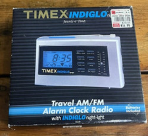 Vintage Timex INDIGLO Travel FM/AM Alarm Clock Radio T535B Night Light New Box