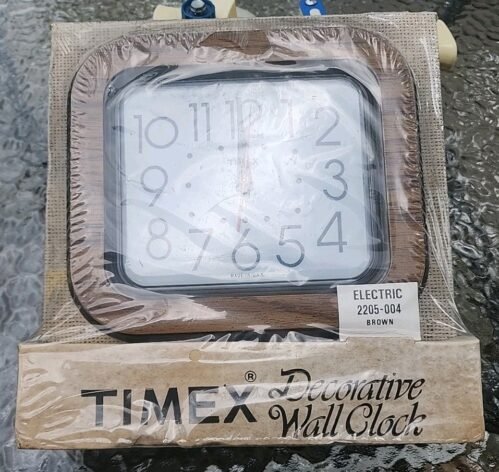 Vintage Timex Mid Century Modern Electric Wall Clock 2205-004 RARE SEALED!!