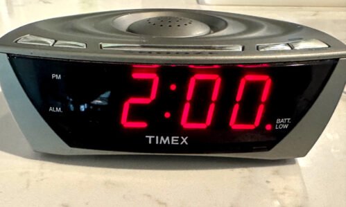 Vintage Timex T-110T Bedside digital SUPER LOUD Alarm Clock With Battery Backup