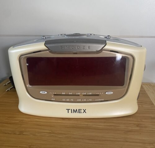 Vintage Timex T254W Jumbo Digital Display Alarm Clock AM/FM Radio VTG