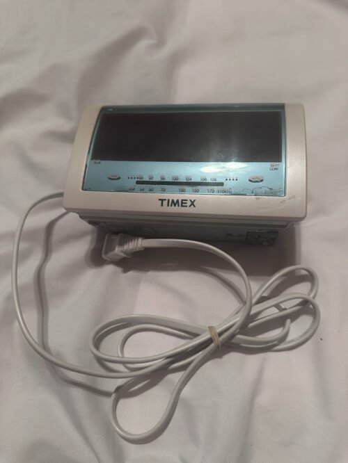 Vintage TIMEX T256W Jumbo Digital Display Alarm Clock Radio Flashing Snooze