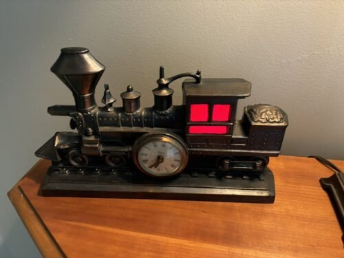 Vintage United Metal Electrical Train Desk Table Clock Lights Up Works Model 703