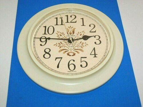 Vintage Verichron Floral Wall Clock
