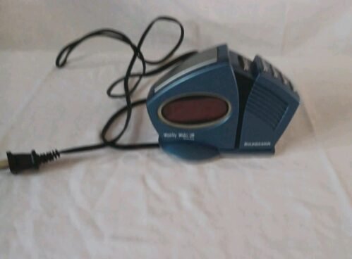 Vintage Wacky Wake Up Alarm Clock AM/FM Radio Blue 3131L Sound Design