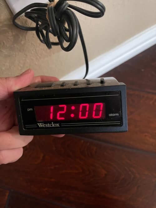 Vintage Westclox 47567 Alarm Clock Red LED Faux Wood Finish TESTED WORKS