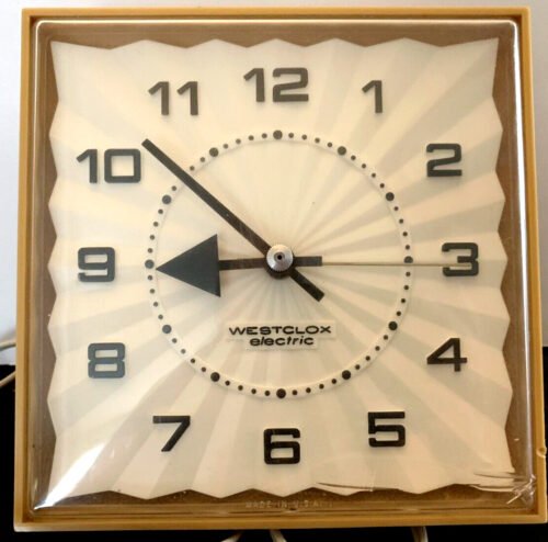 Vintage Westclox Logan Gold Square Kitchen Hanging Wall Clock Works 60s GC