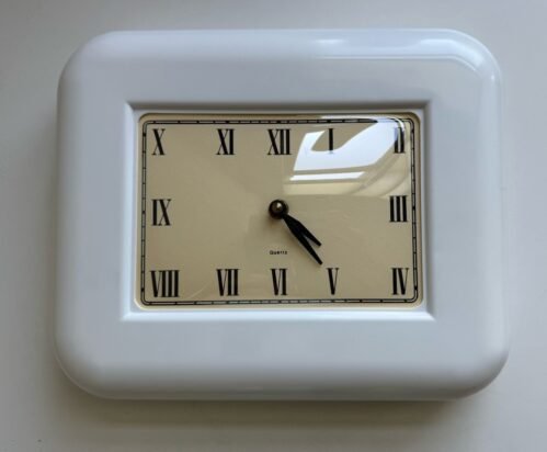 Vintage White Quartz Wall Clock Plastic Rectangle Battery 11”