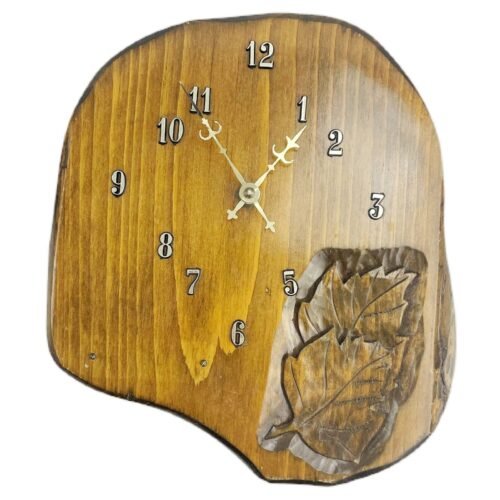 Vintage Wood Slab Wall Clock Hand Carved Maple Leaf 1987 Fairmont Woodcraft 11"