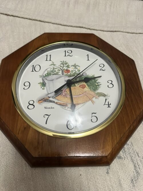 VINTAGE WOOD WESTCLOX Octogan WALL CLOCK GARDENING THEME 10.5”