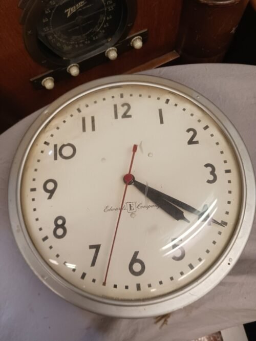 Vnt Large Industrial School Factory Wall Clock Curved Glass Face Metal Housing