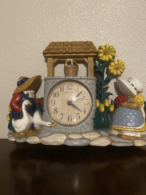 Vtg 1980's Burwood New Haven Quartz Country Cottage Wall Clock Farmhouse 15"x12"