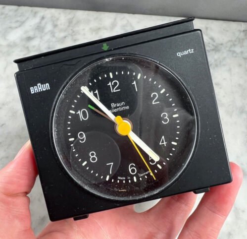 Vtg BRAUN SILENTIME Type 4849 AB22 GERMANY 1980s Wecker BLACK ALARM CLOCK AS IS