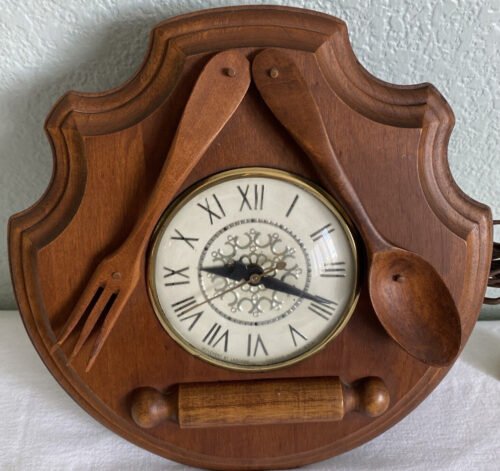 VTG Clock Wood Kitchen MCM Decor Fork Spoon Farmhouse Cottage 9" WATCH VIDEO!