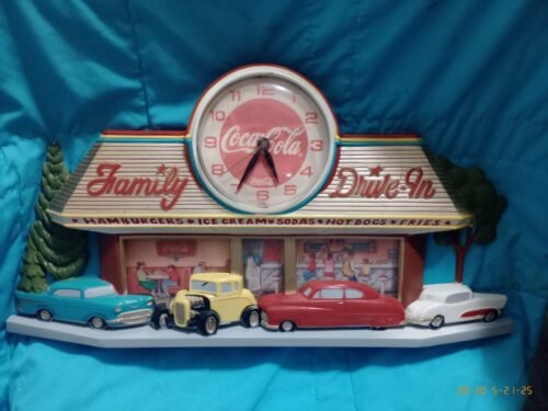 Vtg Coca-Cola Plastic Family Drive In Diner Wall Clock Burwood Cars 1988