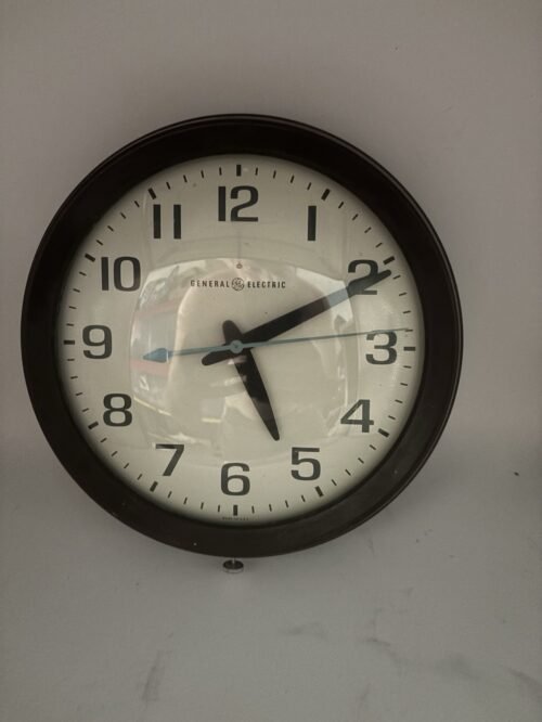 Vtg General Electric Wall Clock Plug In No. 2008A 10" made in USA Works