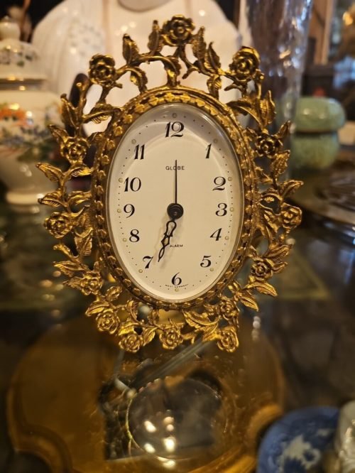 Vtg GOLD Metal Hollywood Regency GLOBE Ornate Table Alarm CLOCK Antiq Ormolu