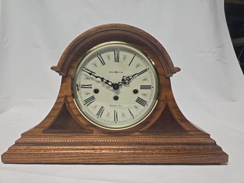 VTG Howard Miller Model 613-102 Mechanical Westminster Chime Mantel Clock + Key