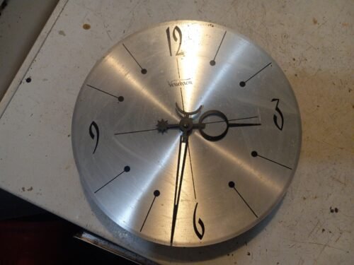 Vtg MCM Moon Sun Verichron Battery Operated Clock Harris & Mallow Model 920