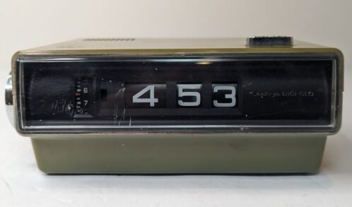 Vtg Sankyo 515 DIGI-GLO Alarm Flip Clock MCM Space Age Green *READ*