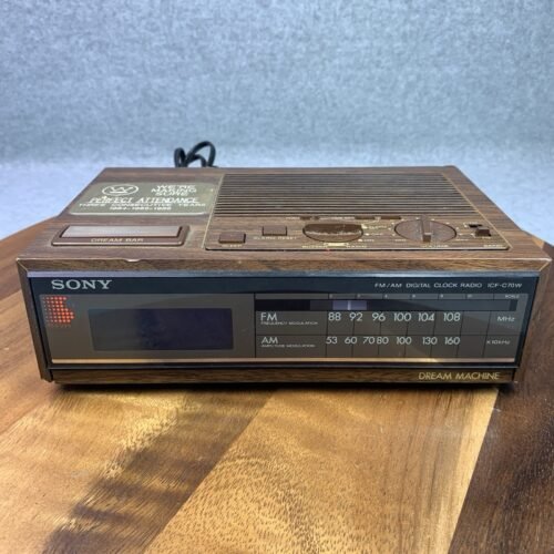VTG Sony Dream Machine ICF-C70W Digital Alarm Clock Radio - Woodgrain - Tested