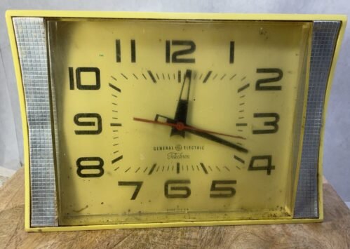 VTG Telechron Wall Clock-Retro Mid Century- GE- Model 2H106-Atomic Age Style