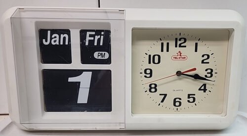 VTG TelStar Quartz Analog Retro Flip Clock MCM Day Date Calendar (READ)