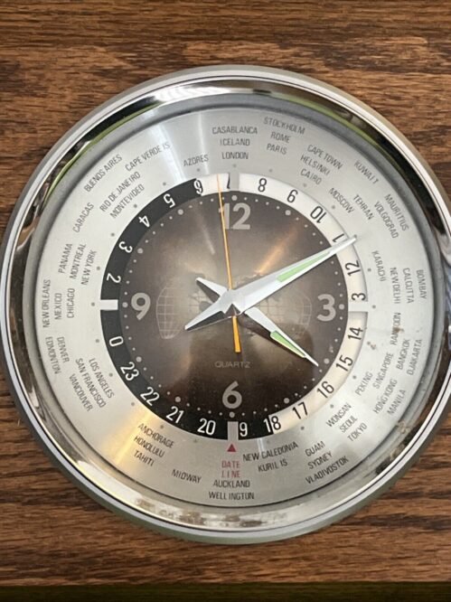 VTG. WESTWOOD CLOCKS N KITS QUARTZ WORLD TIME DESK CLOCK WT100-39-00 OAK CASE