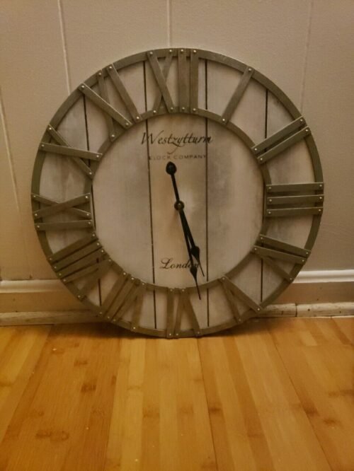 wall clocks battery operated