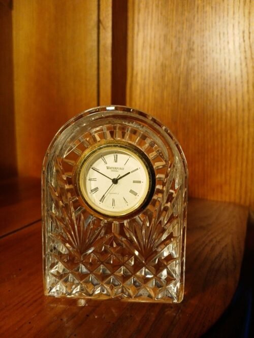 WATERFORD CRYSTAL SMALL CLEAR QUARTZ DESK/MANTLE CLOCK. 3.5”