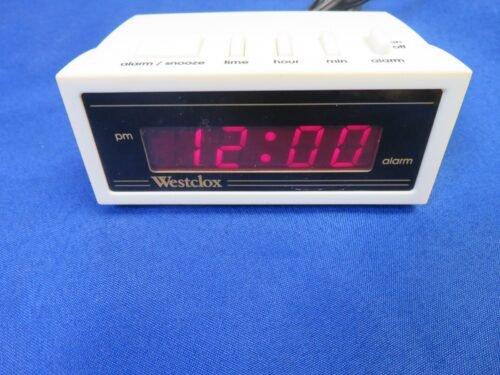 WESTCLOX 66703 Digital Alarm Clock *WORKS*