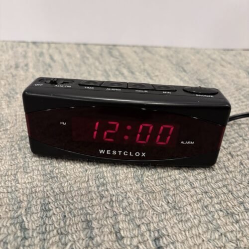 Westclox Digital Alarm Clock Model 49828 Plug Battery Tested Works